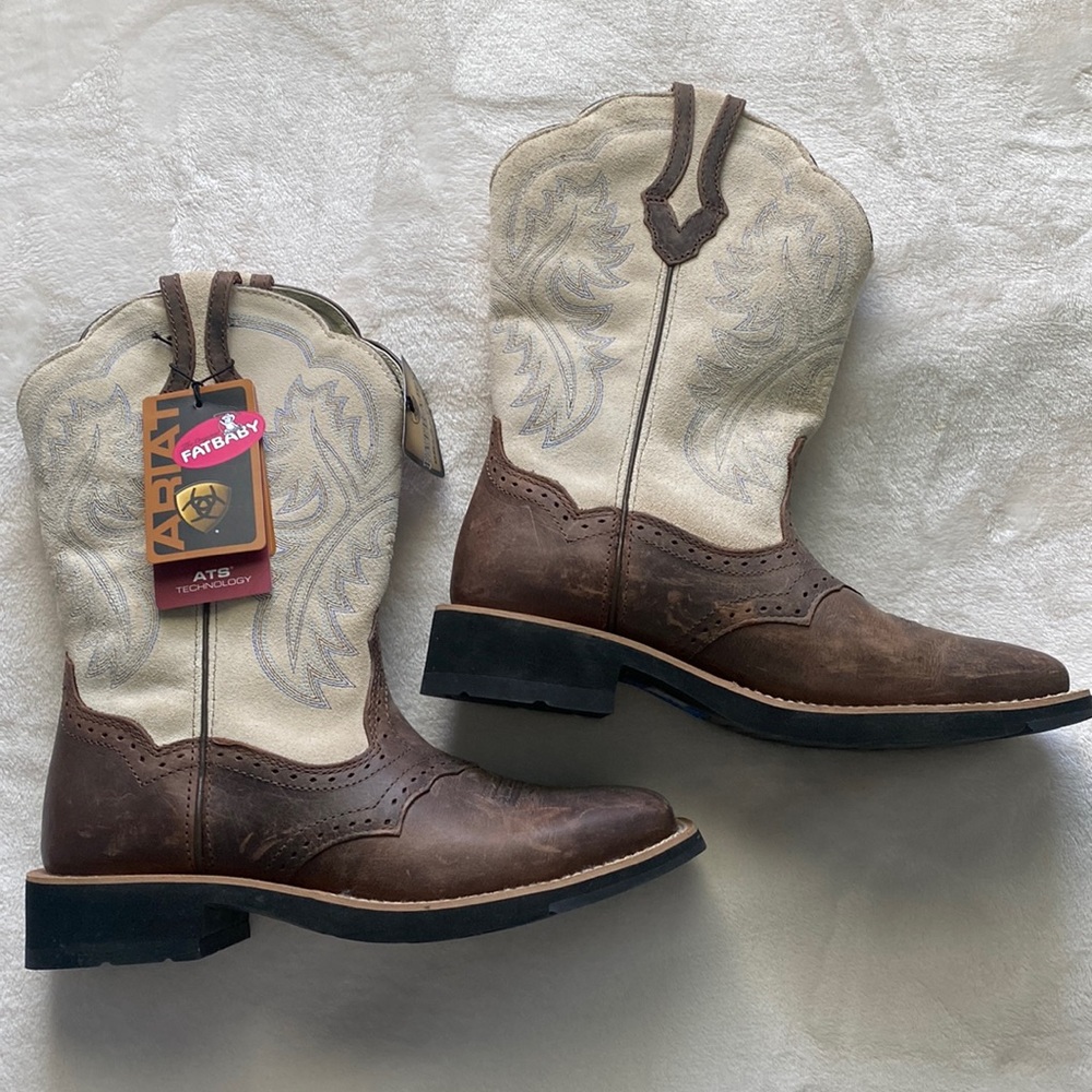 NWT Ariat Fat Baby leather boots